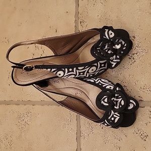 Soft Style Black and White Peep Toe Sling Back Heels, Size 5.5M